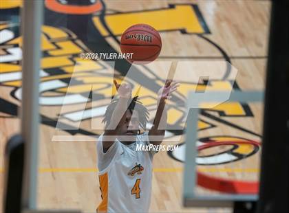 Thumbnail 2 in Franklin Central @ Avon photogallery.