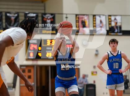 Thumbnail 1 in Franklin Central @ Avon photogallery.