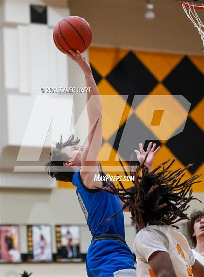 Thumbnail 3 in Franklin Central @ Avon photogallery.