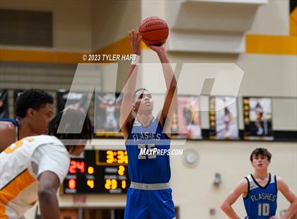 Thumbnail 3 in Franklin Central @ Avon photogallery.