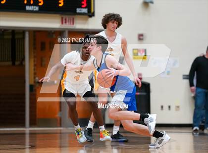 Thumbnail 2 in Franklin Central @ Avon photogallery.