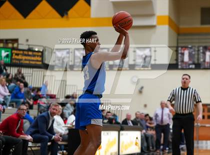 Thumbnail 2 in Franklin Central @ Avon photogallery.