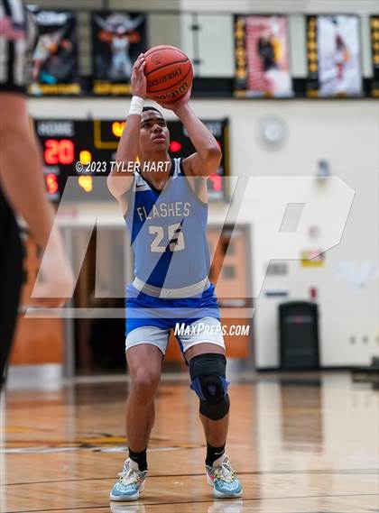 Thumbnail 3 in Franklin Central @ Avon photogallery.
