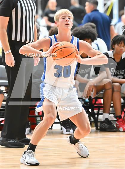 Thumbnail 1 in Dixie vs. Etiwanda (Section 7) photogallery.