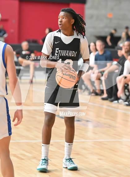 Thumbnail 2 in Dixie vs. Etiwanda (Section 7) photogallery.