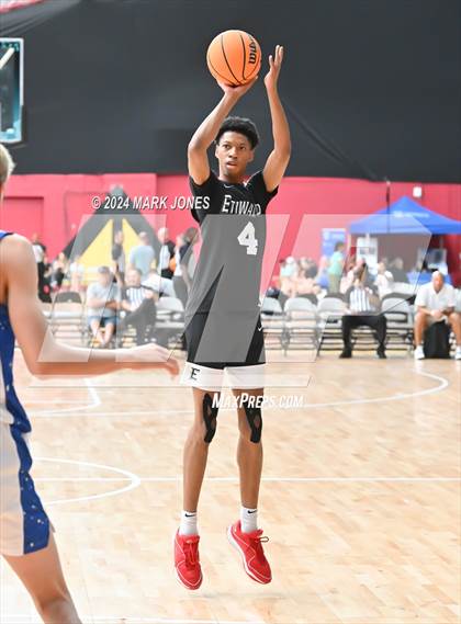 Thumbnail 1 in Dixie vs. Etiwanda (Section 7) photogallery.