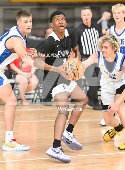 Thumbnail 2 in Dixie vs. Etiwanda (Section 7) photogallery.