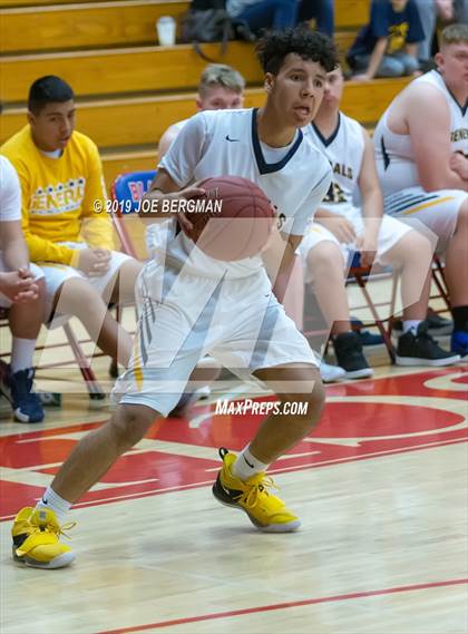 Thumbnail 3 in Independence vs. Shafter (Ralph Krave Memorial Tournament) photogallery.