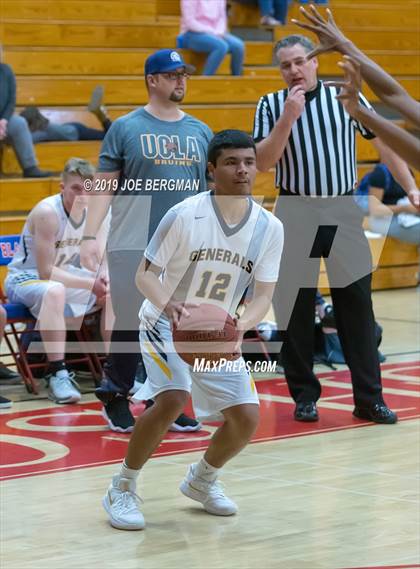 Thumbnail 1 in Independence vs. Shafter (Ralph Krave Memorial Tournament) photogallery.