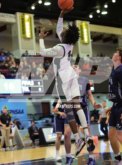 Thumbnail 2 in Dobbs Ferry vs. Woodlands (NYSPHSAA Section 1 Class B Semifinal) photogallery.