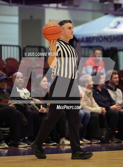 Thumbnail 2 in Dobbs Ferry vs. Woodlands (NYSPHSAA Section 1 Class B Semifinal) photogallery.