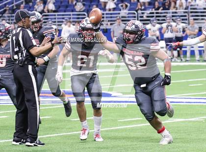 Thumbnail 2 in Pioneer vs Boerne-Champion (UIL 5A Regional Playoff) photogallery.