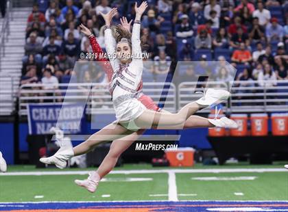 Thumbnail 3 in Pioneer vs Boerne-Champion (UIL 5A Regional Playoff) photogallery.