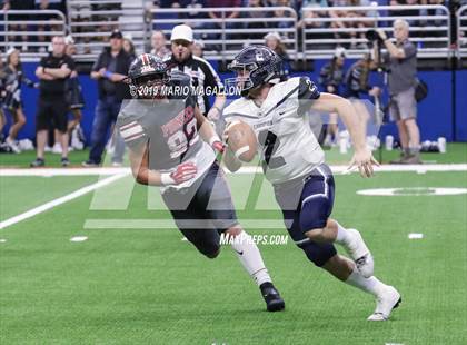 Thumbnail 3 in Pioneer vs Boerne-Champion (UIL 5A Regional Playoff) photogallery.