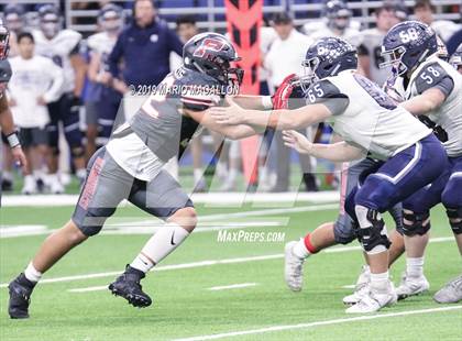 Thumbnail 2 in Pioneer vs Boerne-Champion (UIL 5A Regional Playoff) photogallery.