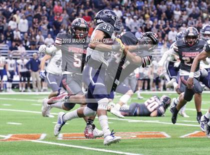 Thumbnail 3 in Pioneer vs Boerne-Champion (UIL 5A Regional Playoff) photogallery.