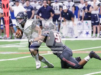 Thumbnail 3 in Pioneer vs Boerne-Champion (UIL 5A Regional Playoff) photogallery.