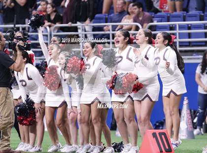 Thumbnail 1 in Pioneer vs Boerne-Champion (UIL 5A Regional Playoff) photogallery.