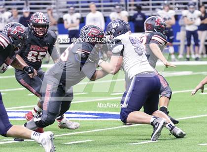 Thumbnail 1 in Pioneer vs Boerne-Champion (UIL 5A Regional Playoff) photogallery.
