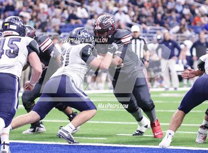 Thumbnail 2 in Pioneer vs Boerne-Champion (UIL 5A Regional Playoff) photogallery.