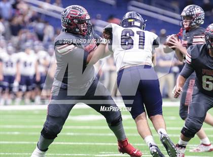 Thumbnail 2 in Pioneer vs Boerne-Champion (UIL 5A Regional Playoff) photogallery.