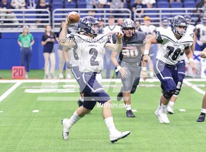 Thumbnail 2 in Pioneer vs Boerne-Champion (UIL 5A Regional Playoff) photogallery.