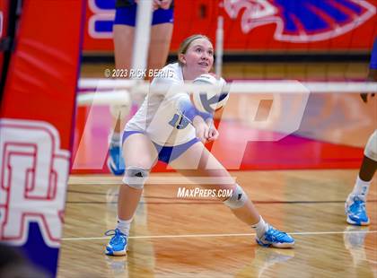 Thumbnail 1 in Grand Oaks @ Oak Ridge photogallery.