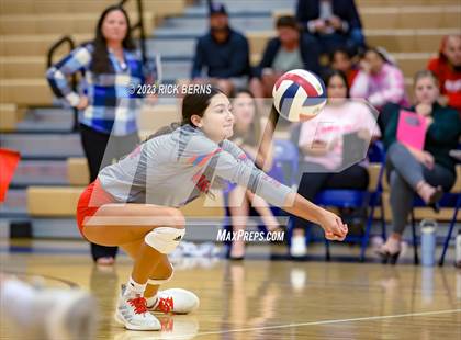 Thumbnail 1 in Grand Oaks @ Oak Ridge photogallery.