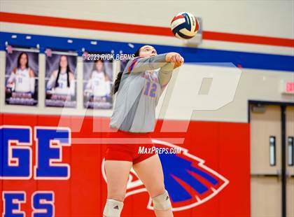 Thumbnail 1 in Grand Oaks @ Oak Ridge photogallery.