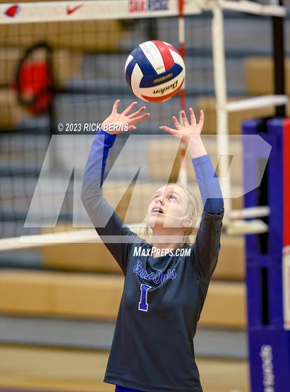 Thumbnail 1 in Grand Oaks @ Oak Ridge photogallery.