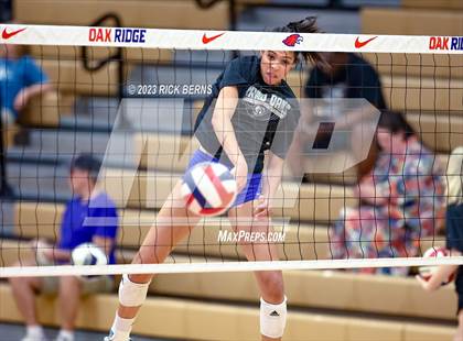 Thumbnail 3 in Grand Oaks @ Oak Ridge photogallery.
