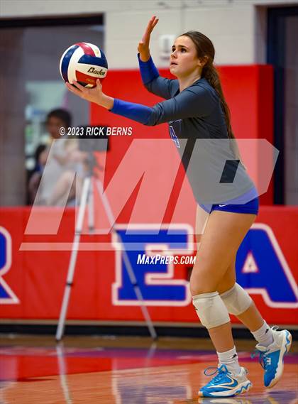Thumbnail 3 in Grand Oaks @ Oak Ridge photogallery.