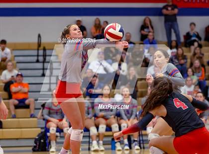 Thumbnail 3 in Grand Oaks @ Oak Ridge photogallery.