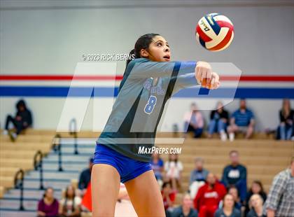 Thumbnail 3 in Grand Oaks @ Oak Ridge photogallery.