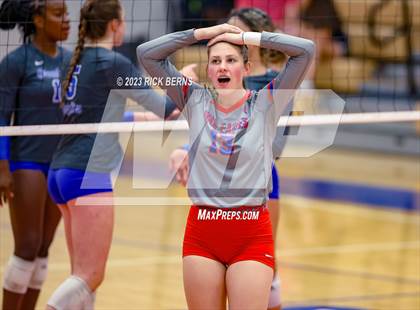 Thumbnail 3 in Grand Oaks @ Oak Ridge photogallery.