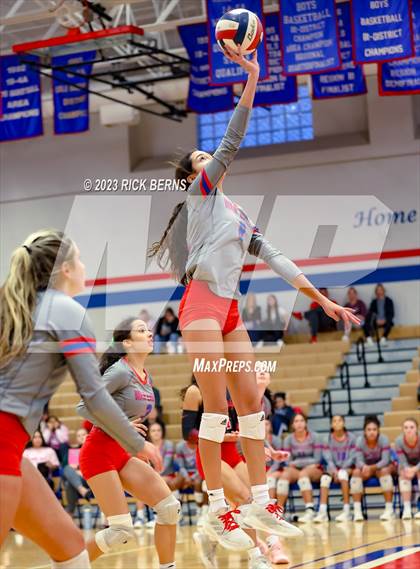 Thumbnail 3 in Grand Oaks @ Oak Ridge photogallery.