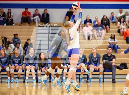 Thumbnail 3 in Grand Oaks @ Oak Ridge photogallery.