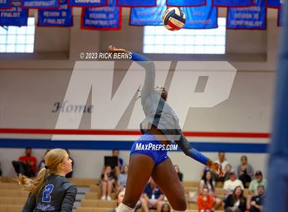 Thumbnail 3 in Grand Oaks @ Oak Ridge photogallery.