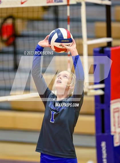 Thumbnail 2 in Grand Oaks @ Oak Ridge photogallery.