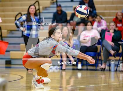 Thumbnail 2 in Grand Oaks @ Oak Ridge photogallery.