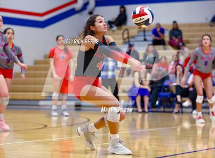 Thumbnail 3 in Grand Oaks @ Oak Ridge photogallery.