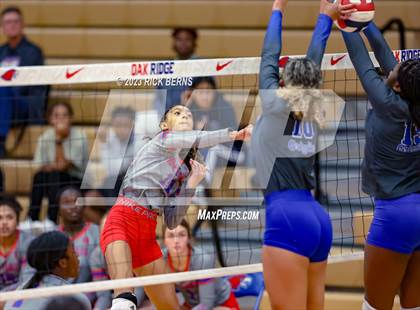 Thumbnail 2 in Grand Oaks @ Oak Ridge photogallery.