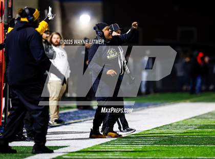 Thumbnail 1 in Murray @ Lloyd Memorial (Class 3A 2025 semifinal) photogallery.