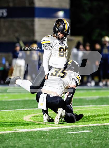 Thumbnail 2 in Murray @ Lloyd Memorial (Class 3A 2025 semifinal) photogallery.