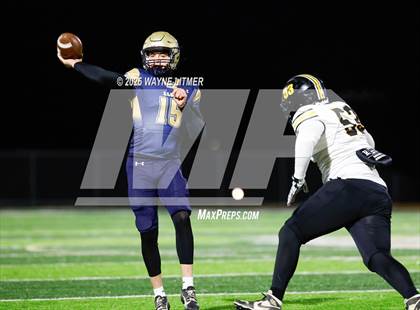 Thumbnail 2 in Murray @ Lloyd Memorial (Class 3A 2025 semifinal) photogallery.