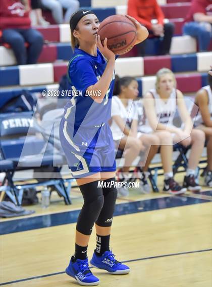 Thumbnail 2 in Xavier College Prep vs Perry photogallery.