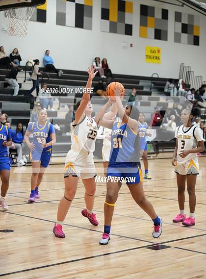 Thumbnail 2 in Tupelo @ Hernando photogallery.