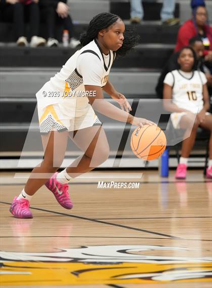 Thumbnail 1 in Tupelo @ Hernando photogallery.