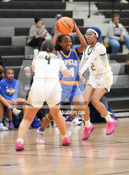 Thumbnail 2 in Tupelo @ Hernando photogallery.