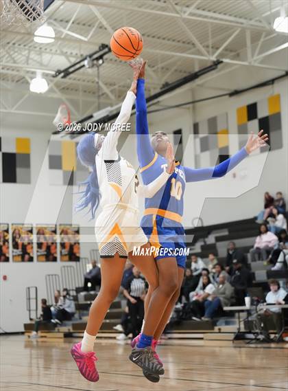 Thumbnail 3 in Tupelo @ Hernando photogallery.